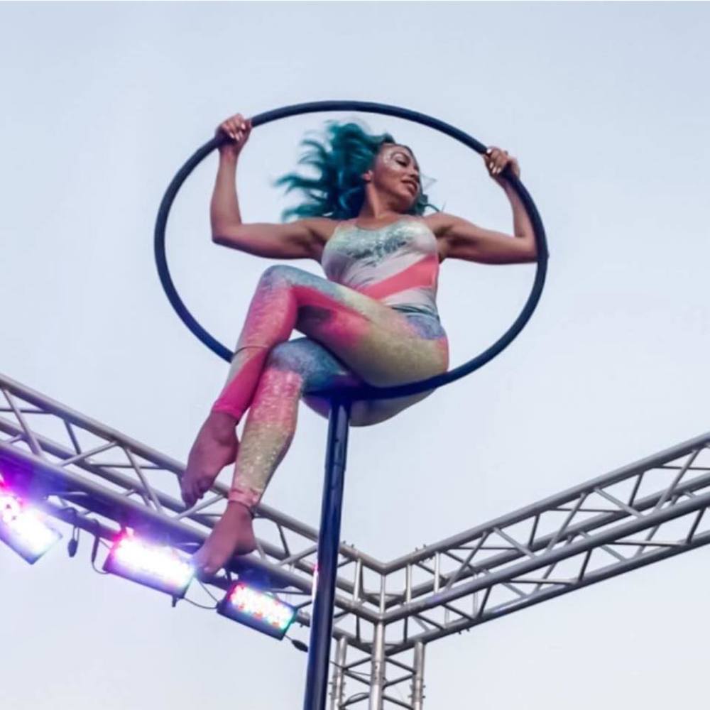 Meet your Posher, Claudia